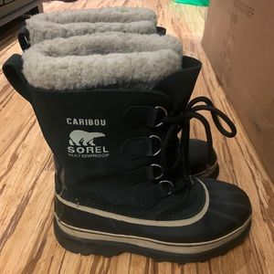 Sorrel snow boots